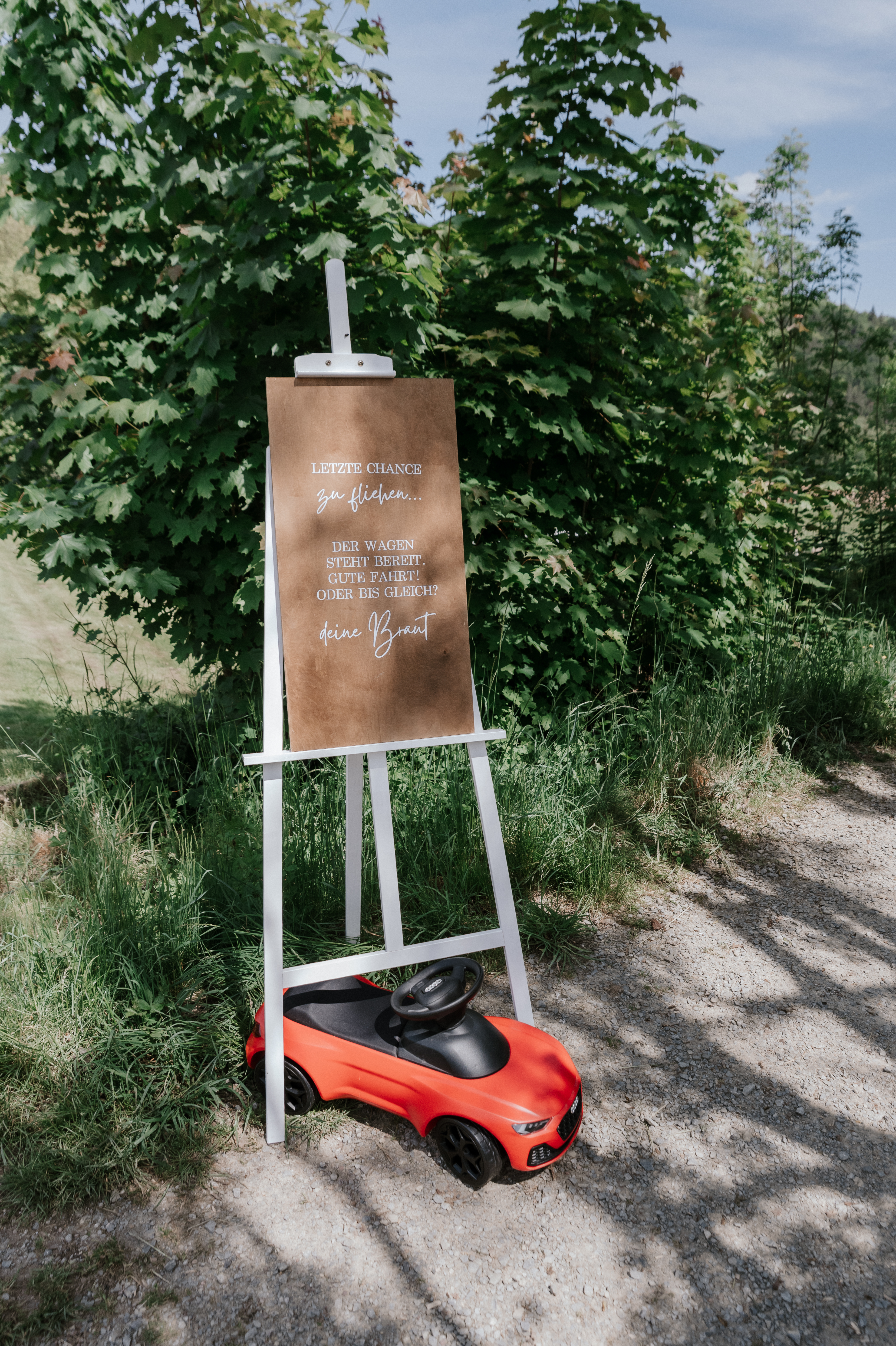 Holzschild „Letzte Chance"